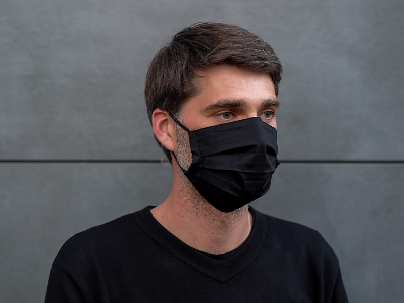 Sejas maska ar filtra kabatu un fiksatoru. Dažādas krāsas.